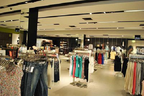  丹凤商场里的店面怎么装修？